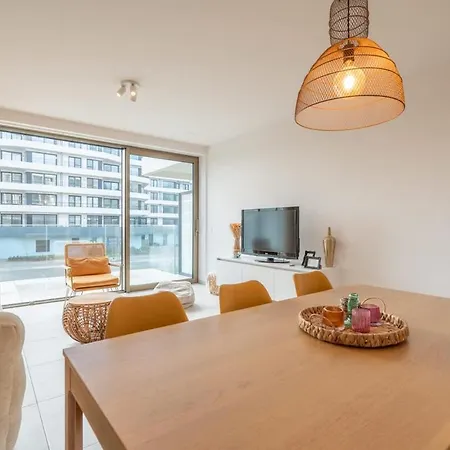 Modern For 6 With Terrace & Parking Oostende