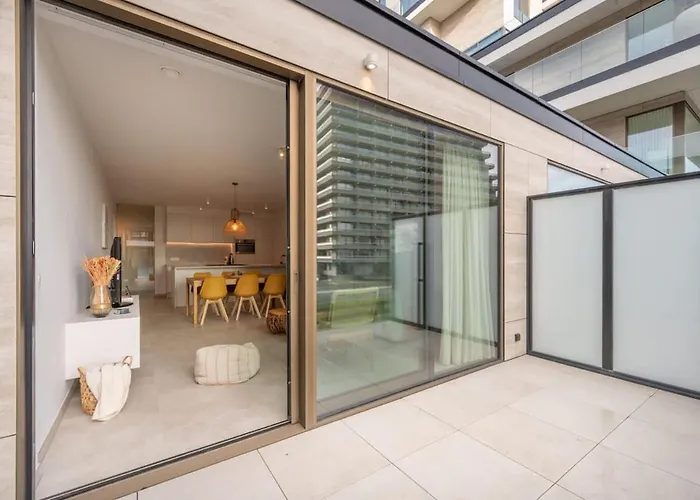 Modern For 6 With Terrace & Parking Ostende