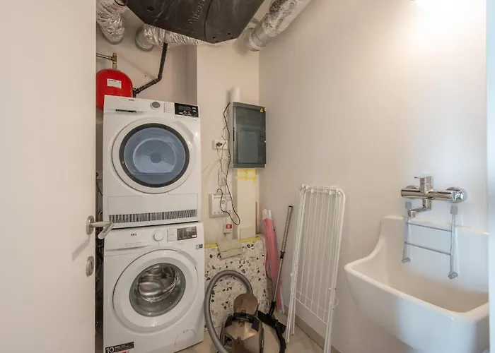 Modern For 6 With Terrace & Parking Ostende